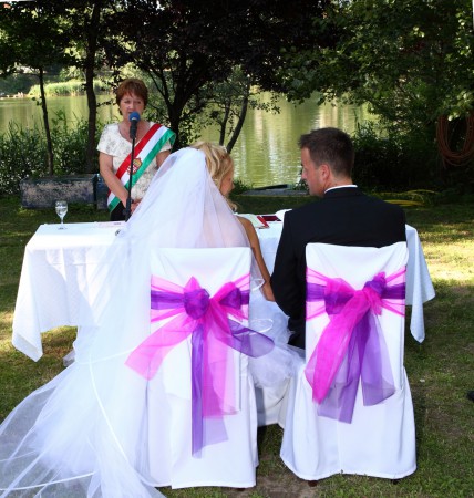 Tóparti szertartás - emlékezetes rendezvény